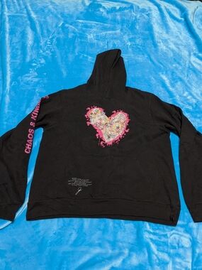 🖤 Black Heart Graphic Hoodie ❤️